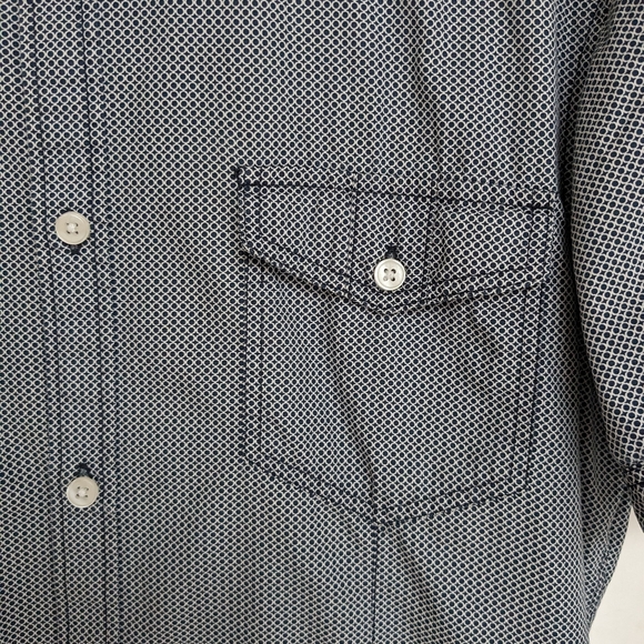 H&M Button Down Short Sleeve Shirt - Medium - Picture 6 of 6